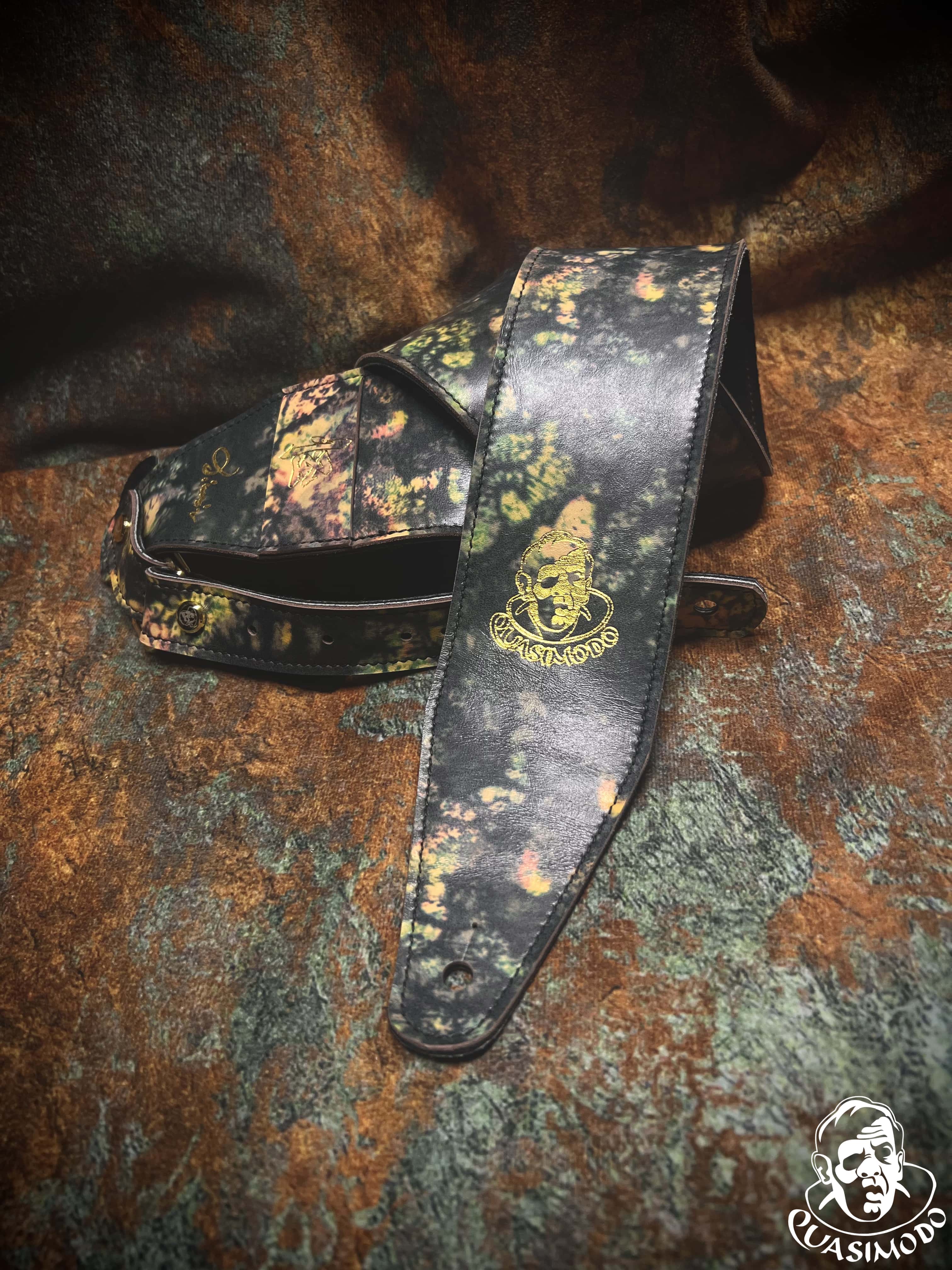 Image of Limited edition custom guitar strap-Face-Limit Design-L-050