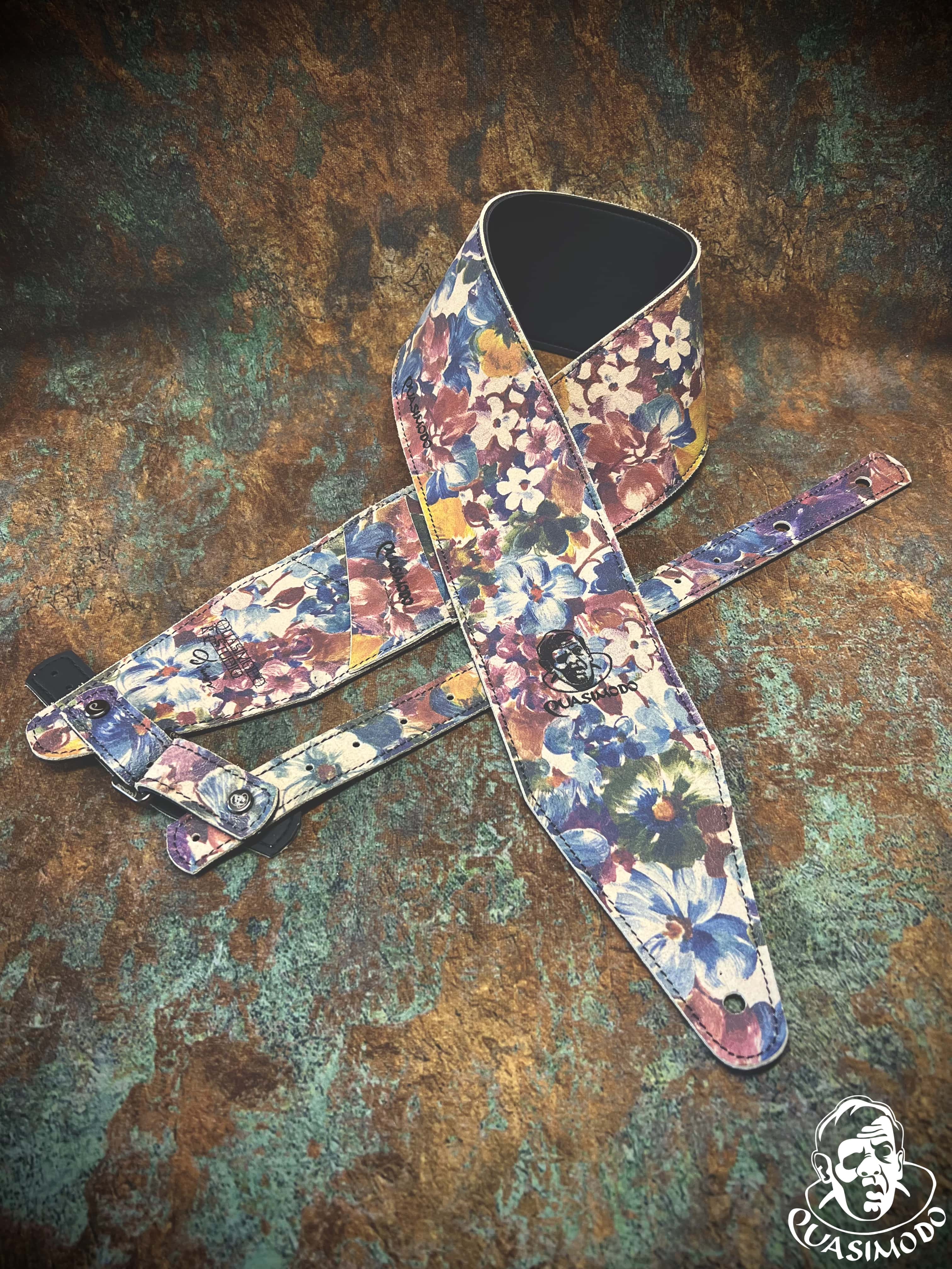 Image of Limited edition custom guitar strap-Face-Limit Design-L-307