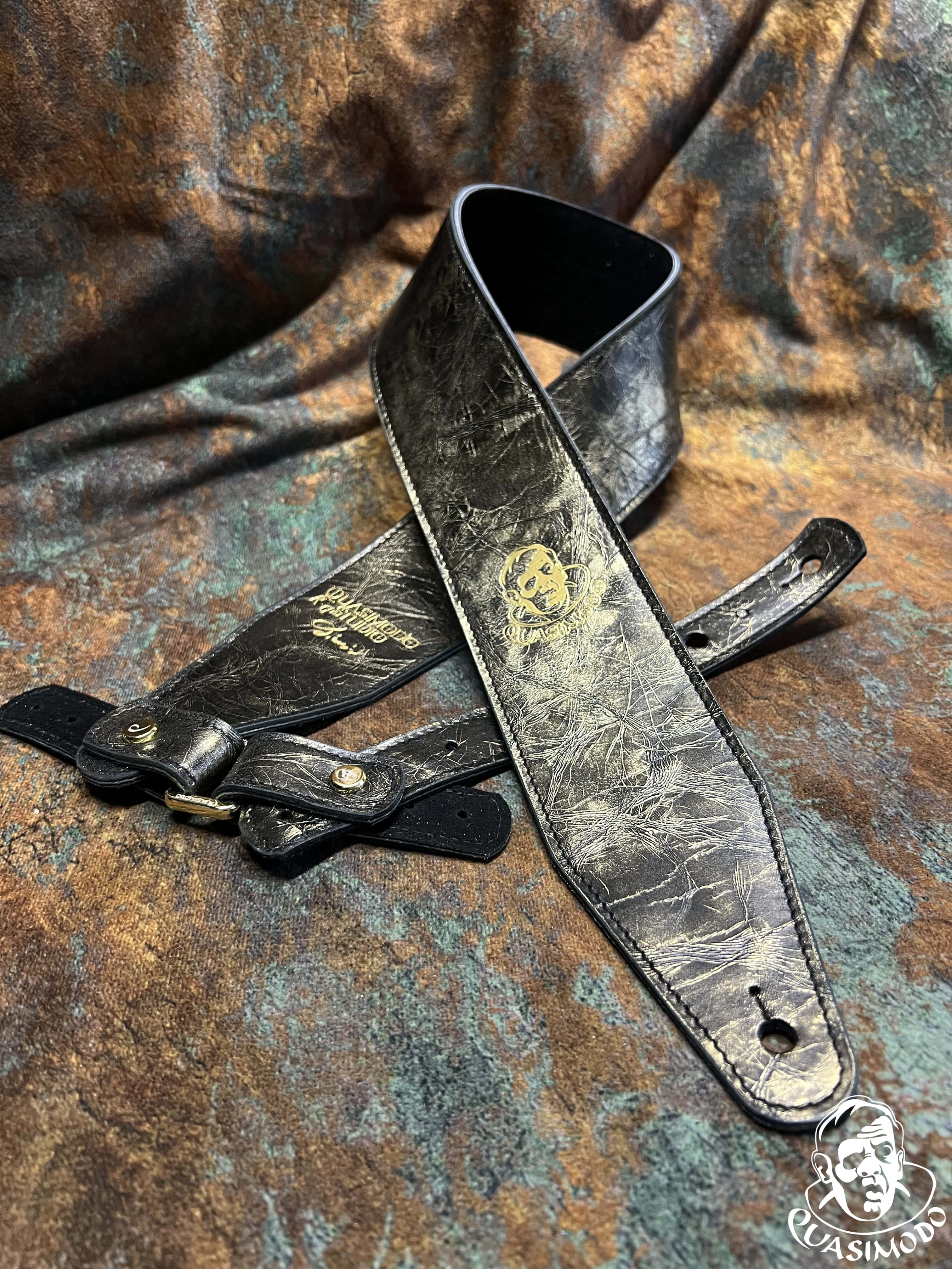 Image of Limited edition custom guitar strap-Face-Limit Design-L-395