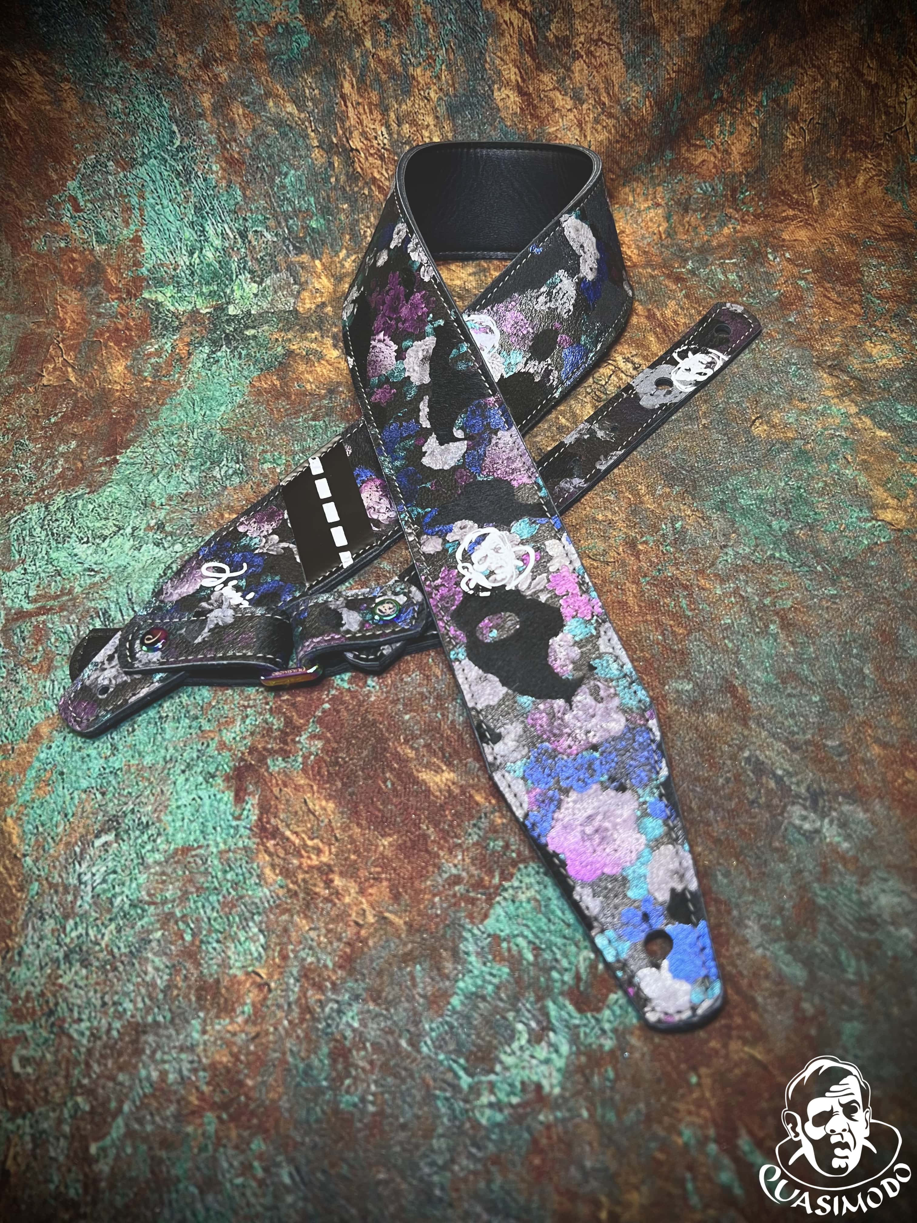Image of Limited edition custom guitar strap-Face-Limit Design-L-472
