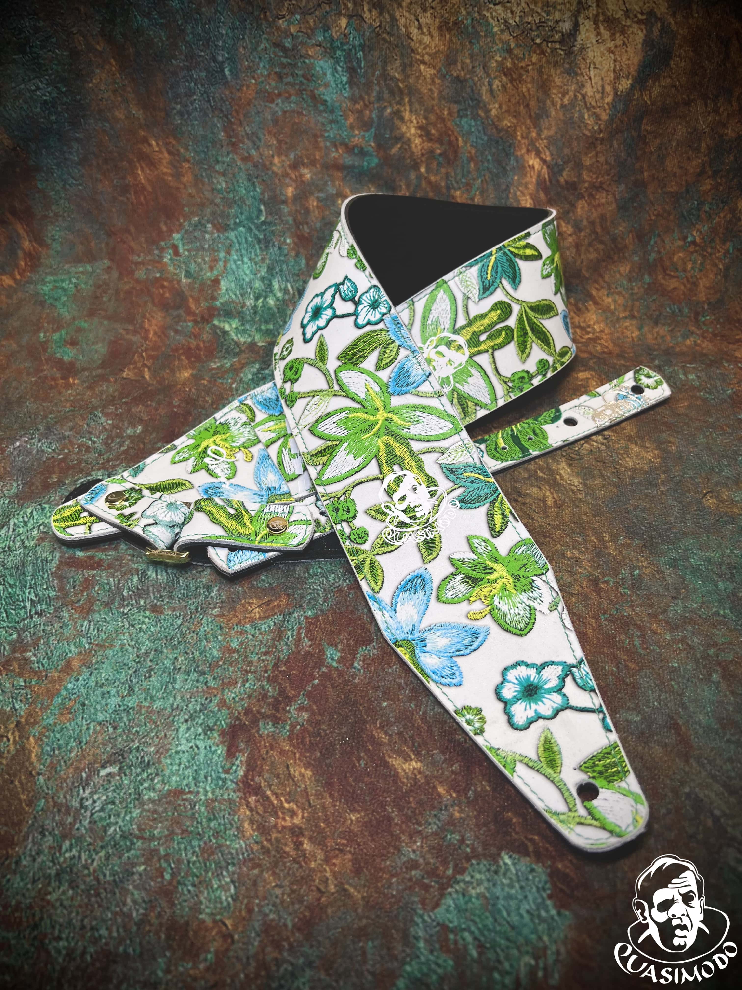 Image of Limited edition custom guitar strap-Face-Limit Design-L-473