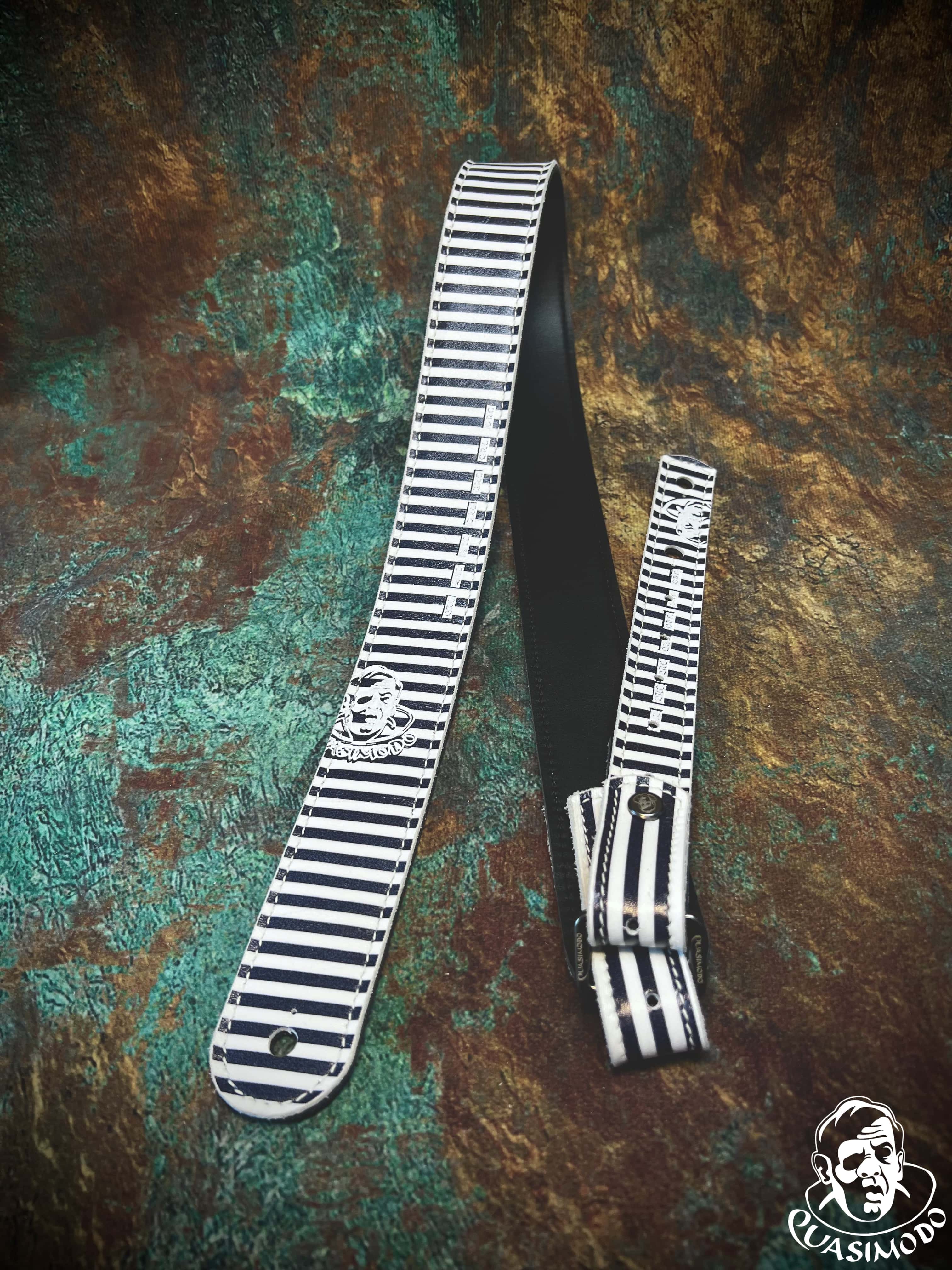 Image of Limited edition custom guitar strap-Face-Limit Design-L-480
