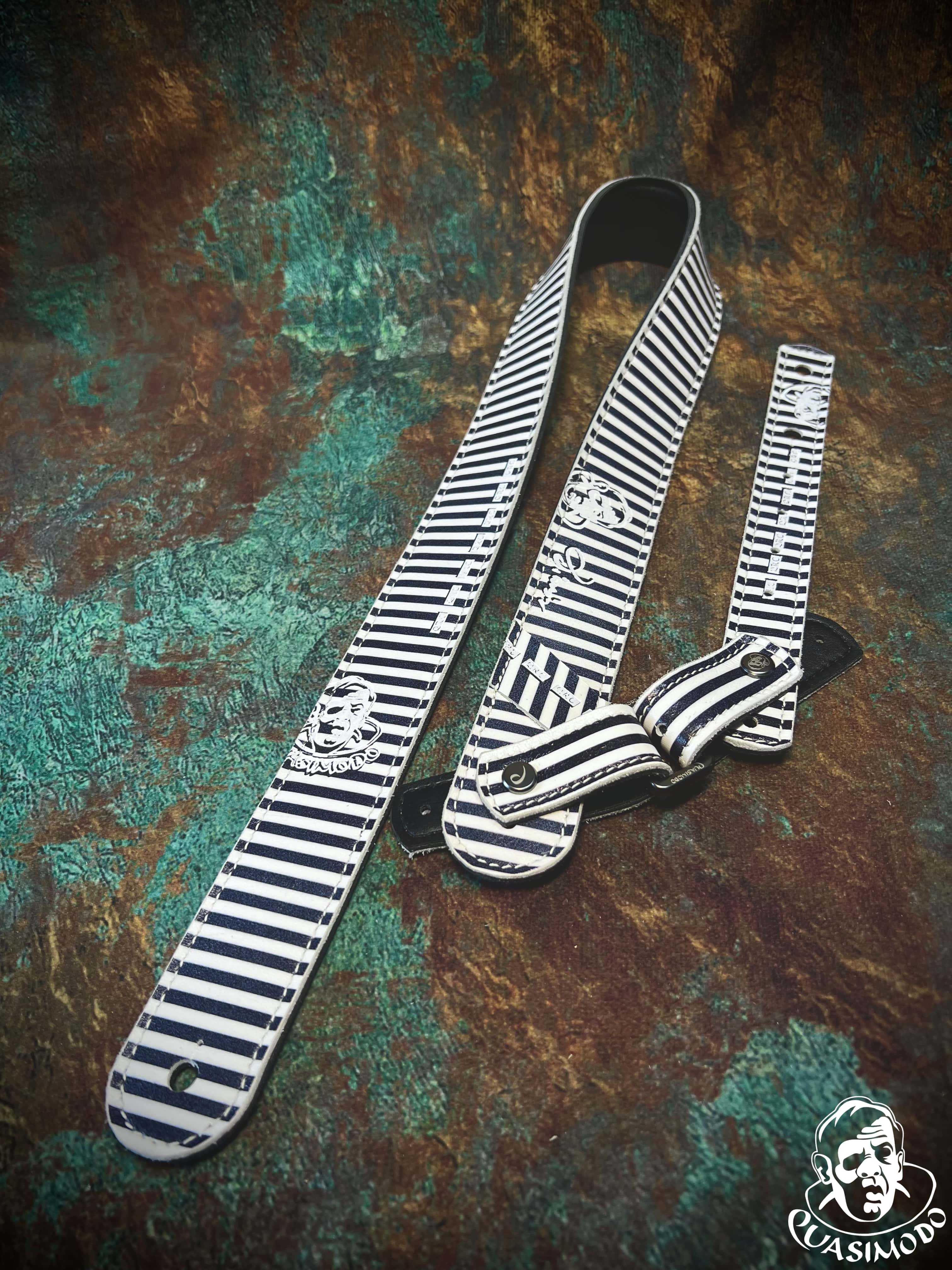 Image of Limited edition custom guitar strap-Face-Limit Design-L-480