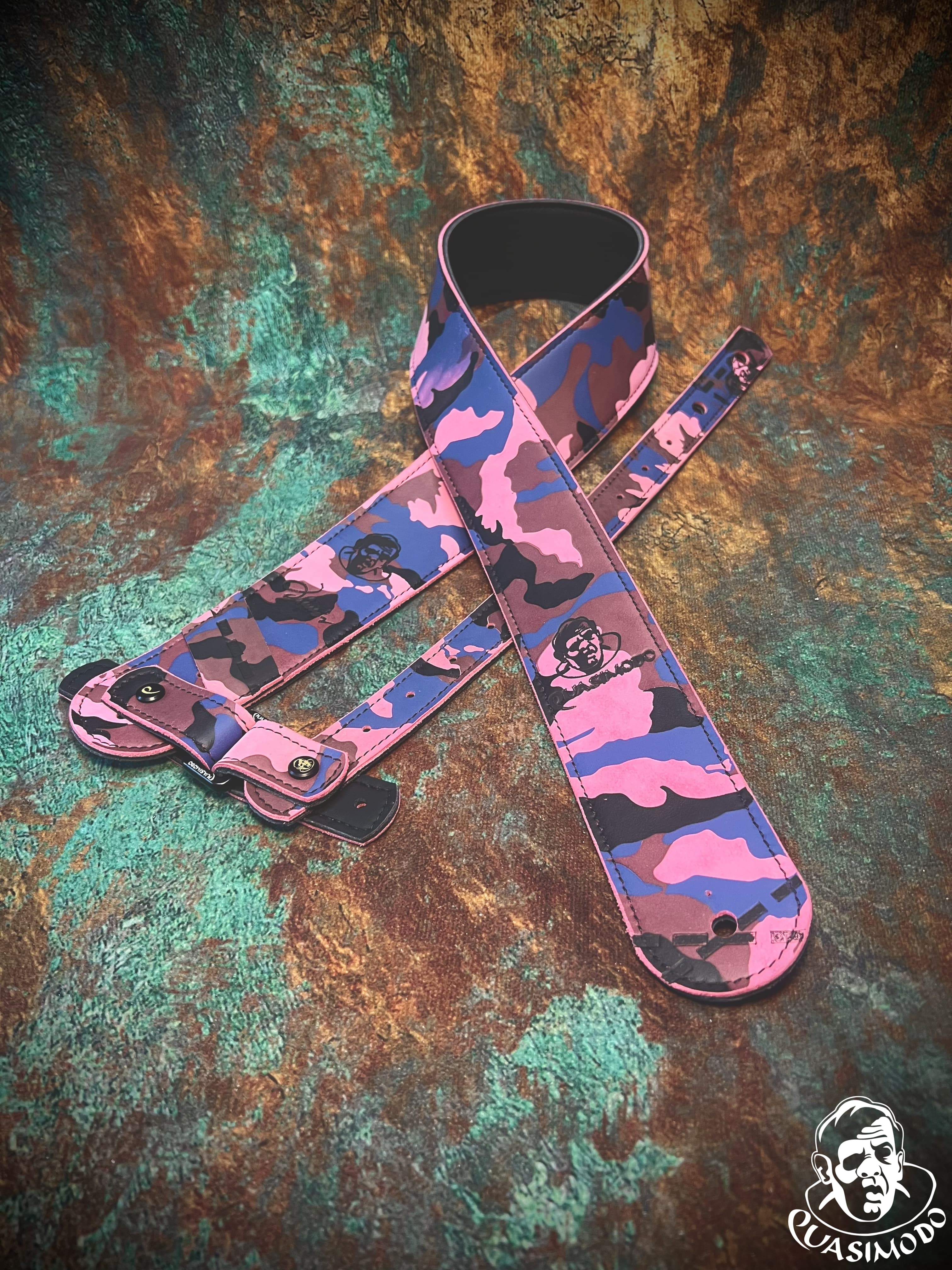 Image of Limited edition custom guitar strap-Face-Limit Design-L-558