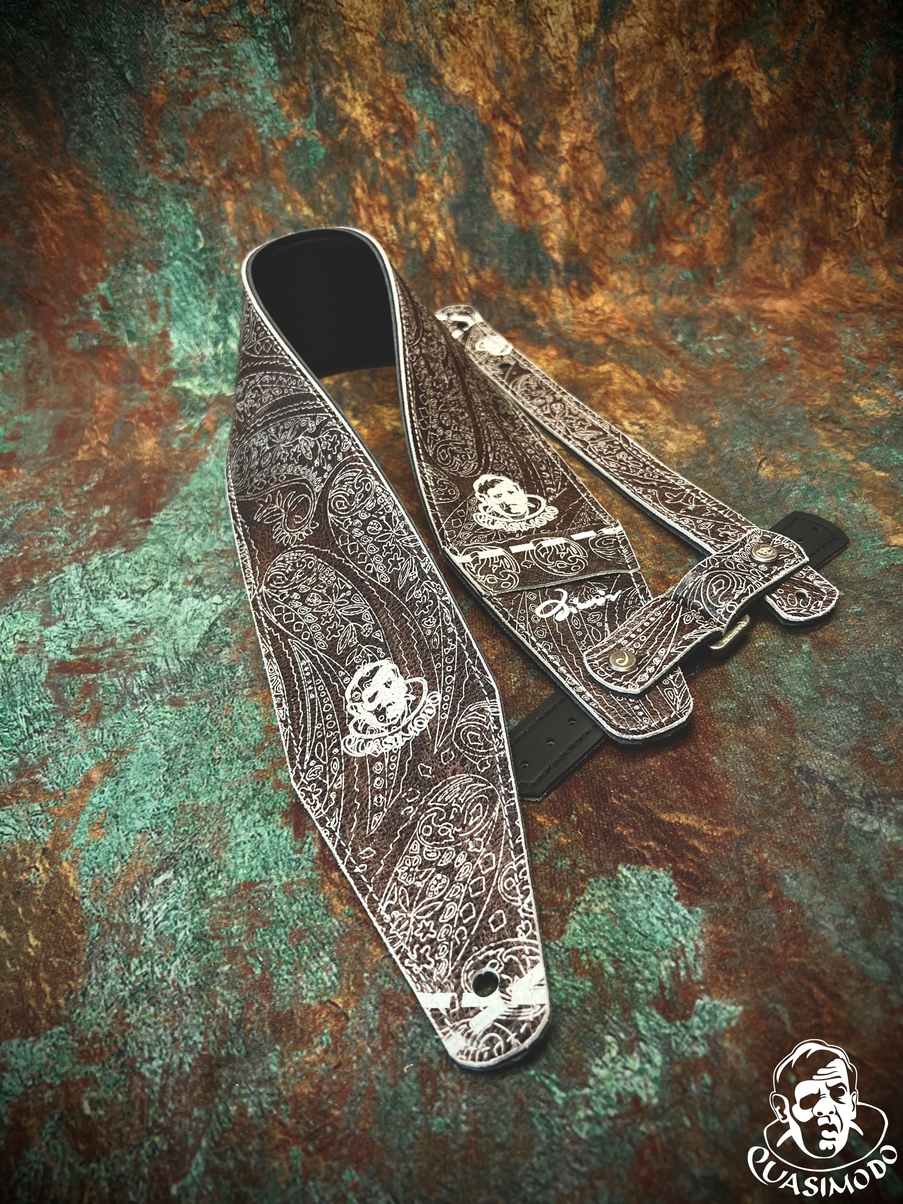 Image of Limited edition custom guitar strap-Face-Limit Design-L-560