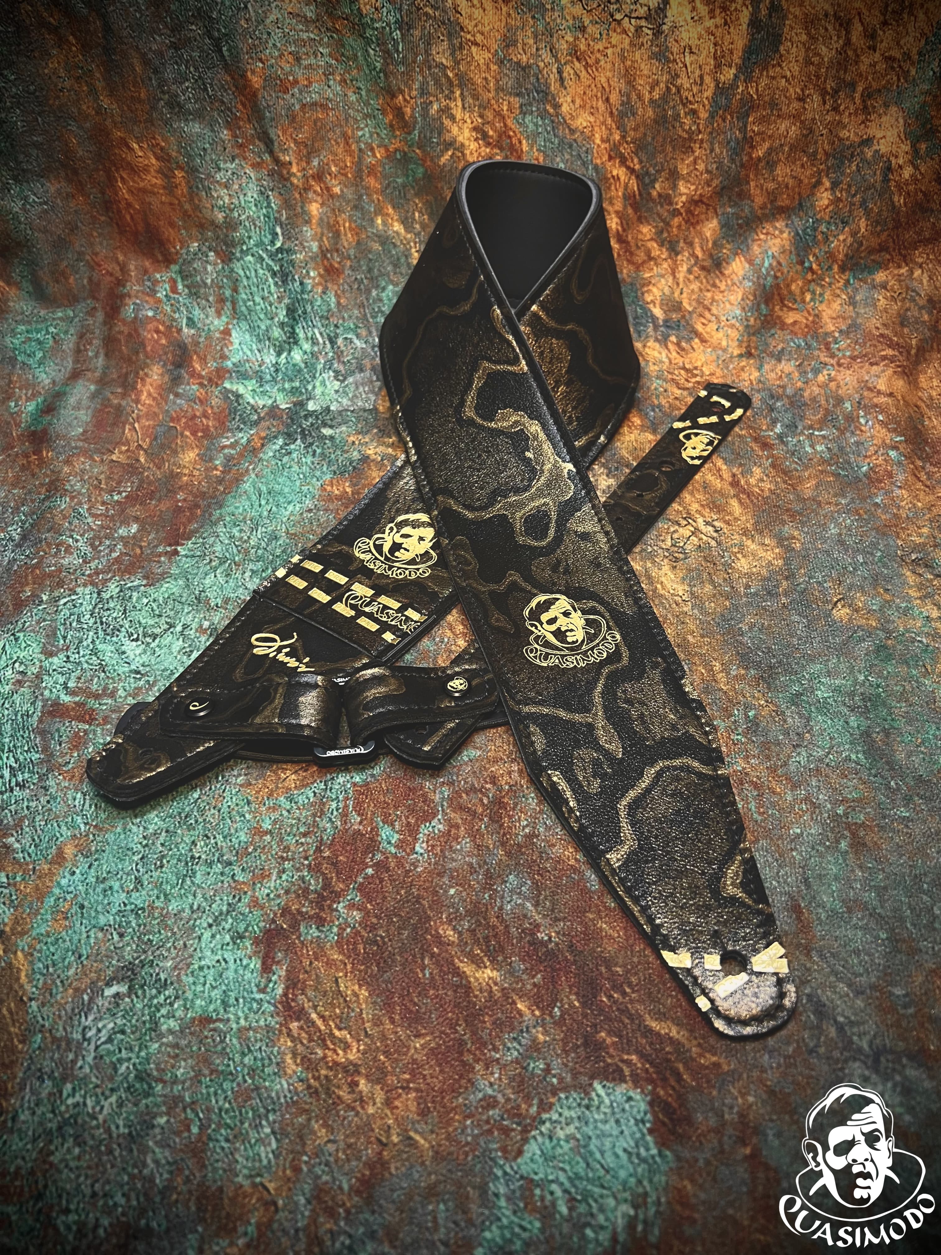 Image of Limited edition custom guitar strap-Face-Limit Design-L-562