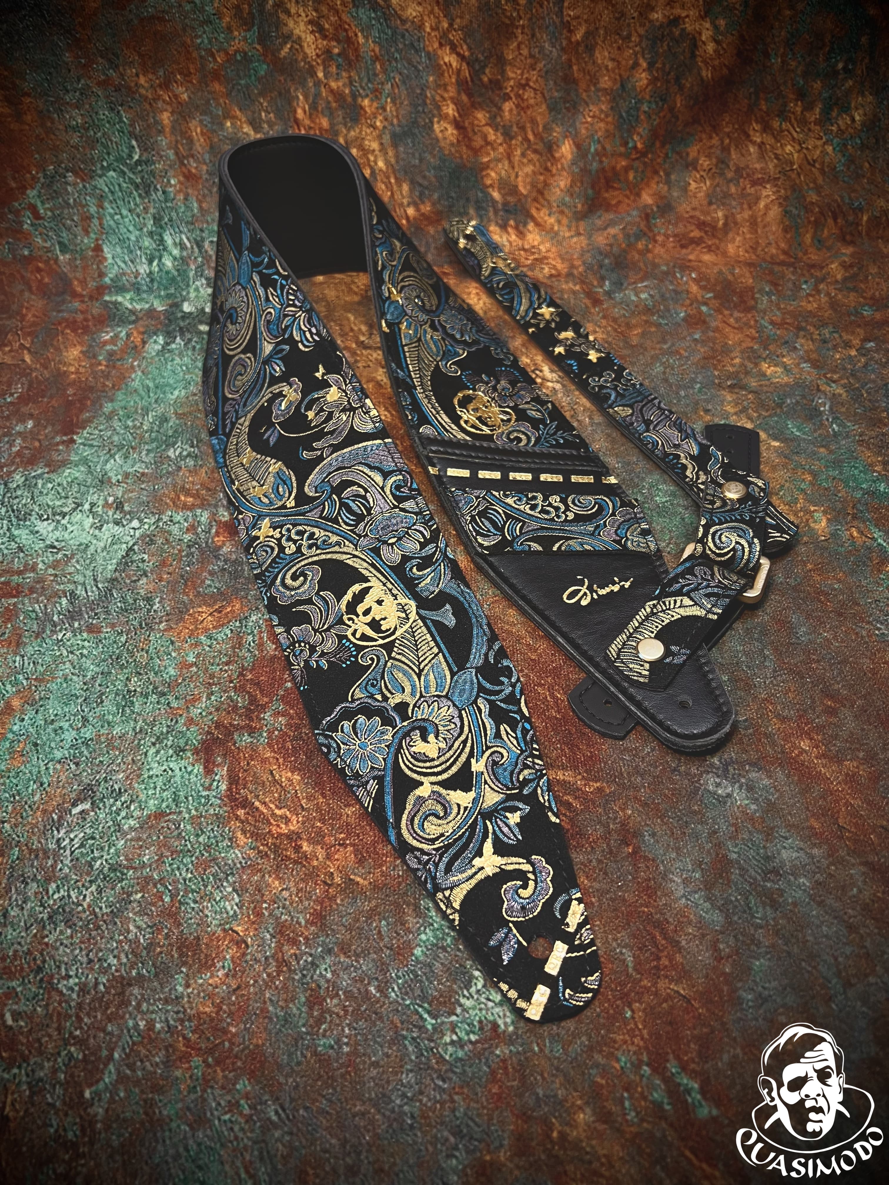 Image of Limited edition custom guitar strap-Face-Limit Design-L-566