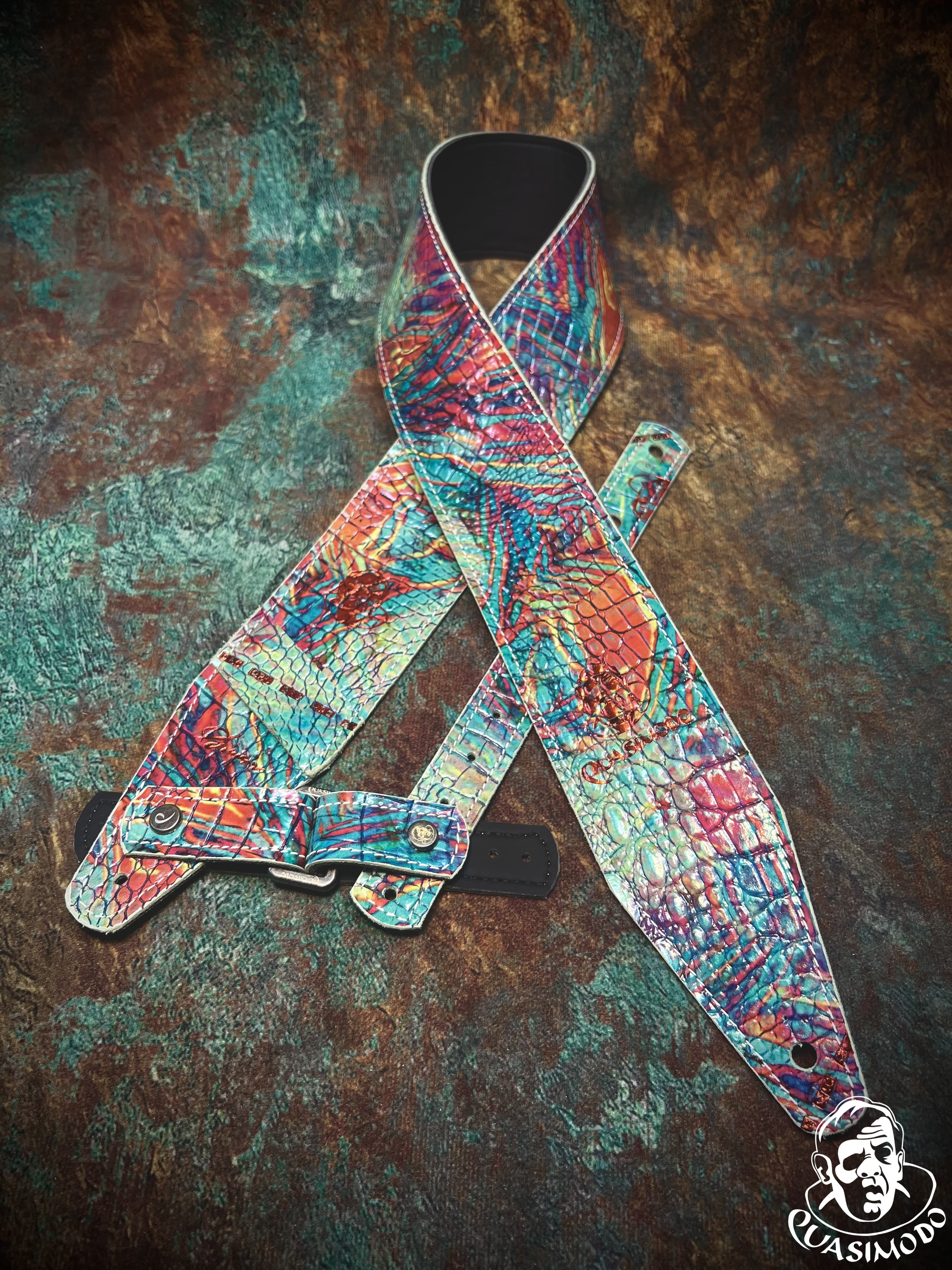 Image of Limited edition custom guitar strap-Face-Limit Design-L-568